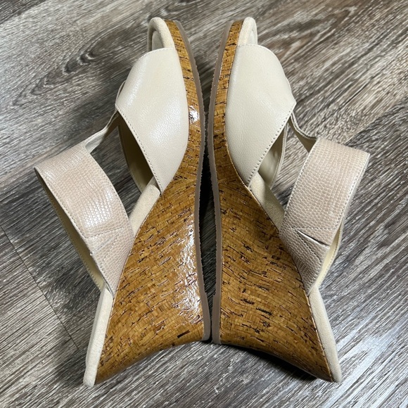 Rockport Emily 3" Wedge Slide Sand, sz:7.5 - Picture 2 of 8